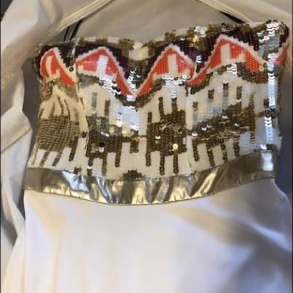 Bebe Dress - Picture 7 of 7